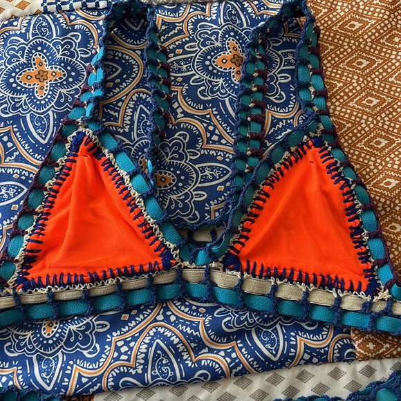 Colorful Patterned Bikini Set - Picture 5 of 7